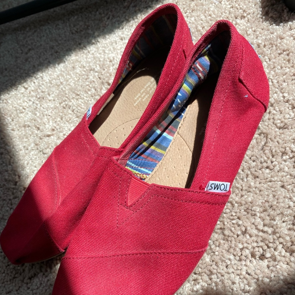 Red Toms